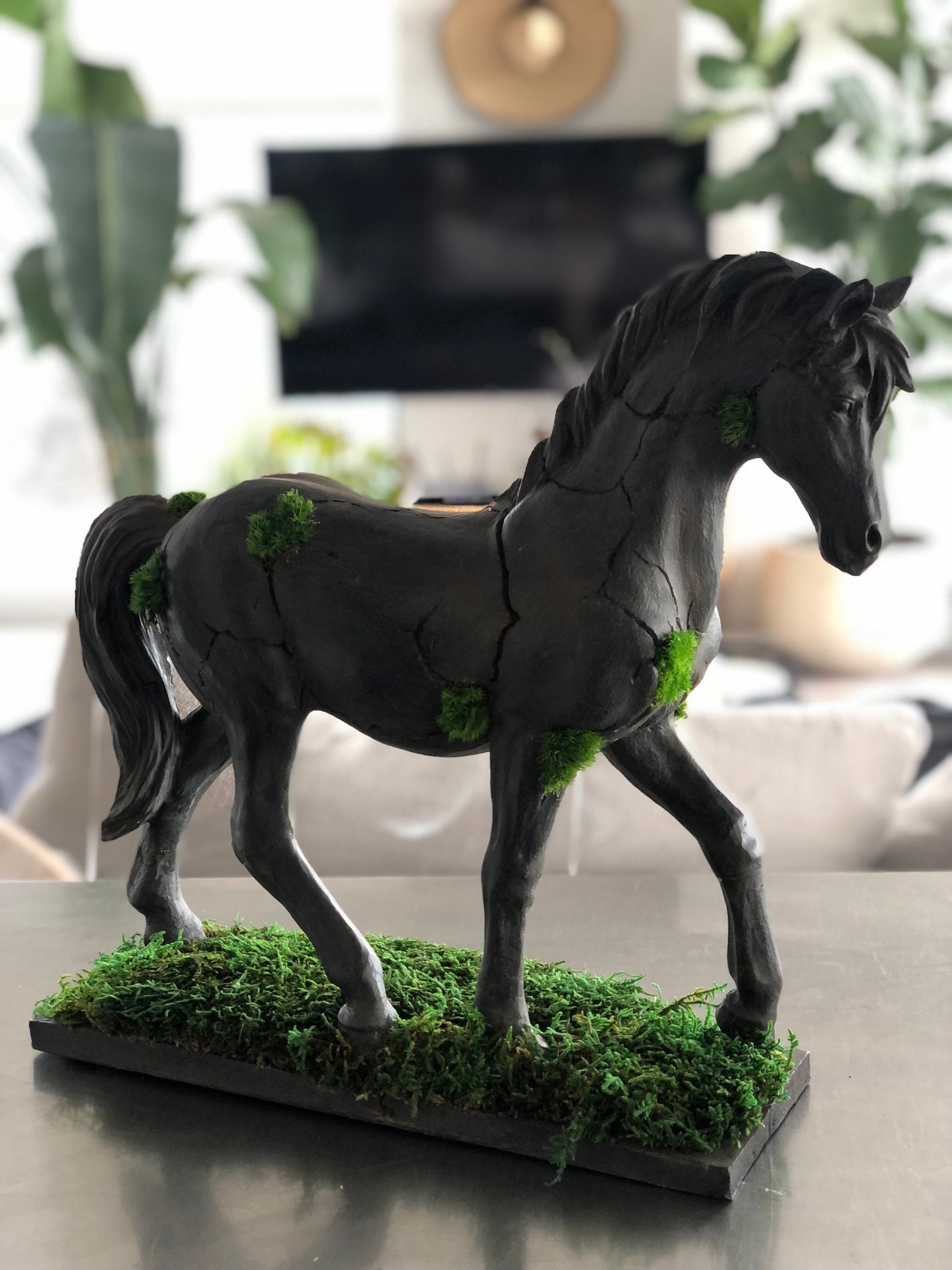 Horse with Preserved Moss and Moss Grass