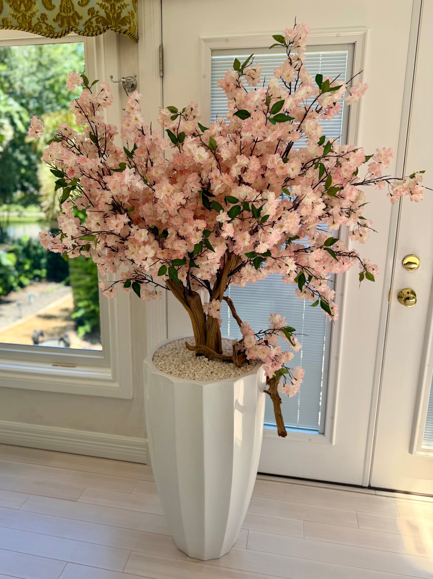 Artificial Cherry Blossom Tree – Luxury Faux Botanical Statement Piece for Miami & Florida Interiors
